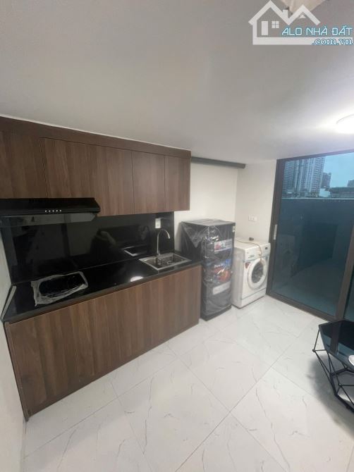 Cho Thuê CCMN 639 Hoàng Hoa Thám Ba Đình 30m2 Gác Xép Cửa Sổ Ban Công Thang Máy Giặt Riêng - 12