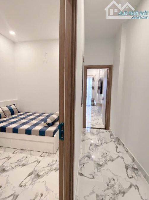 SIÊU PHẨM TÂN BÌNH - GIÁP CÔNG VIÊN HOÀNG VĂN THỤ - 3 TẦNG - 40m2 - NHỈNH 6 TỶ - 12