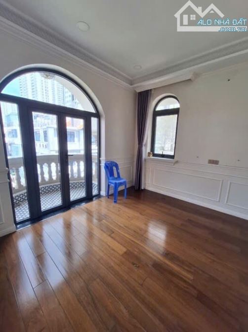 Biệt thự đẳng cấp 5 tầng, khu đô thị Himlam, Quận 7. DT 200m2, ngang 10m, thang máy nhập. - 12