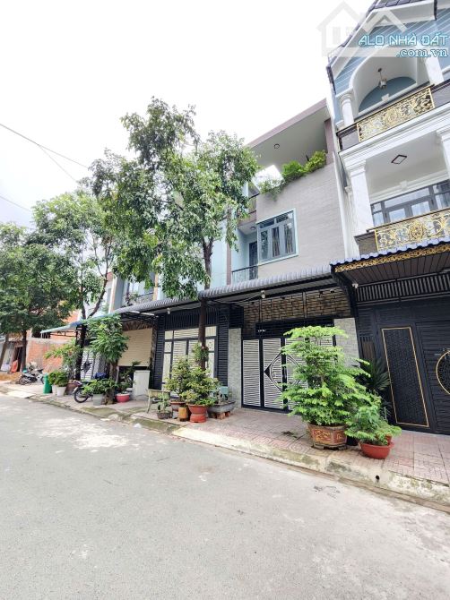 Bán nhà 1 trệt 2 lầu hoàn công KDC, p.Bình Hòa, Tp.Thuận An chỉ 5 tỷ 3 TL M7551 - 14