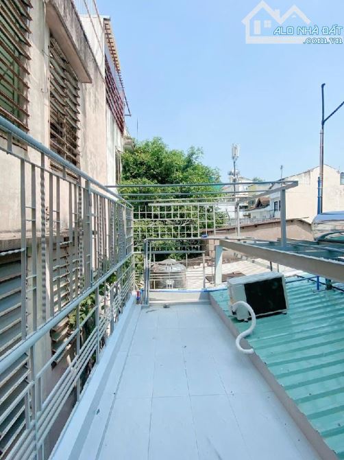 SIÊU PHẨM TÂN BÌNH - GIÁP CÔNG VIÊN HOÀNG VĂN THỤ - 3 TẦNG - 40m2 - NHỈNH 6 TỶ - 16