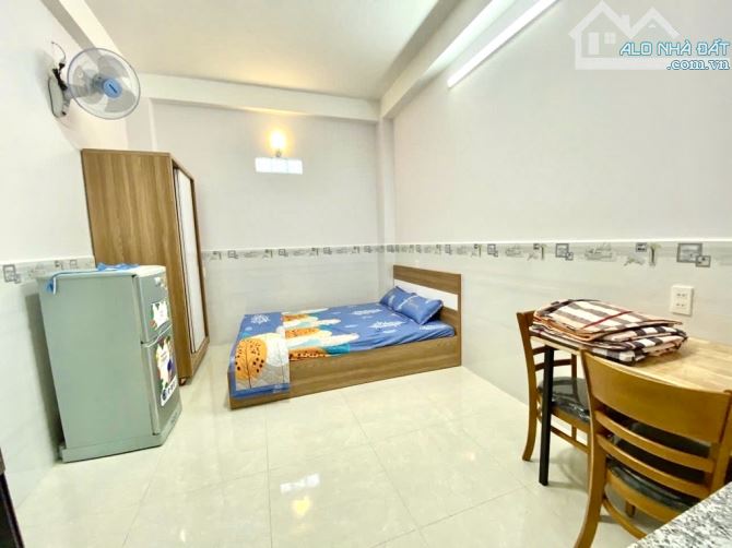 HXH Cách Mạng Tháng 8, Quận 10, 5 Tầng, ngang 5.3m,54m2, gần trường Lương Thế Vinh,9.7 Tỷ - 2