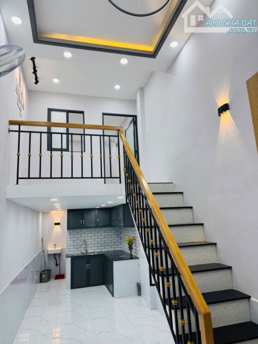 Bán nhà giáp Chợ Bình Trị Đông, 26m2, giá 2 tỷ x - 2
