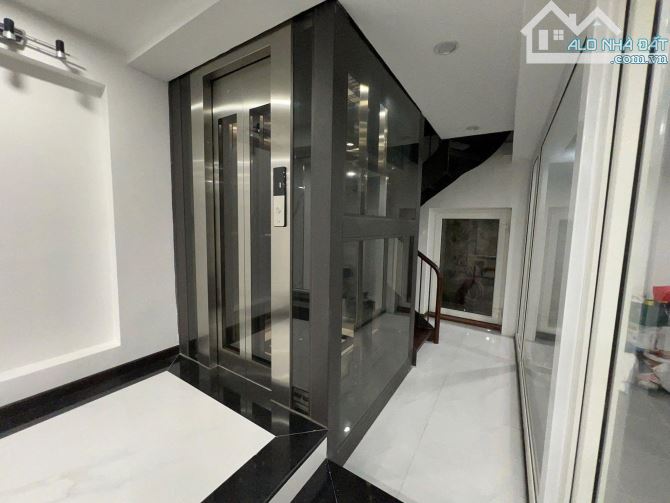 Bán biệt thự khu VIP Tây Hồ – 100m – 6 tầng thang máy – 2 ô tô trong nhà – chỉ 30 tỷ - 2