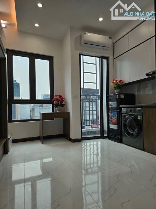 VÕ CHÍ CÔNG - Toà CCMN 25 phòng 132m2, 6 tầng thang máy 3 thoáng -Gần NGĐ -Dòng tiền 1,6ty - 2