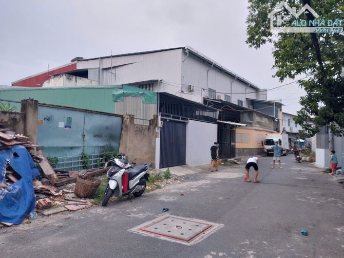 Bán lô đất trống - Mặt tiền nhánh Trung Mỹ Tây 2A - Ngang 8m - 164m2 - Giá 10,5 tỷ - 2