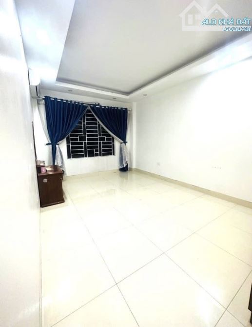 Trương Định rẽ vào- Ngõ nông gần phố, 3 ngủ- 35m- 6 tỷ 32 - 2