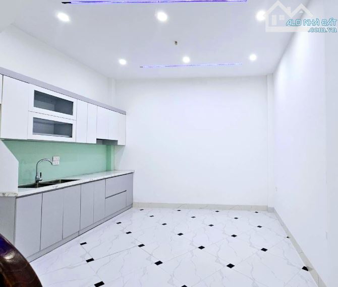 Bán nhà thôn 3 Vạn Phúc, 42m2 x 4 tầng, ngõ ô tô, giá 4,7 tỷ - 2