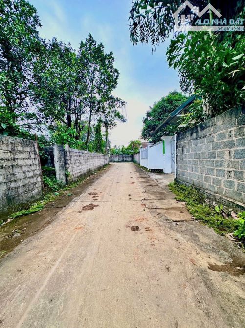 cc cần bán 103m full tc tại xã xuân mai đường ô tô thông cách QL21A 500m - 2