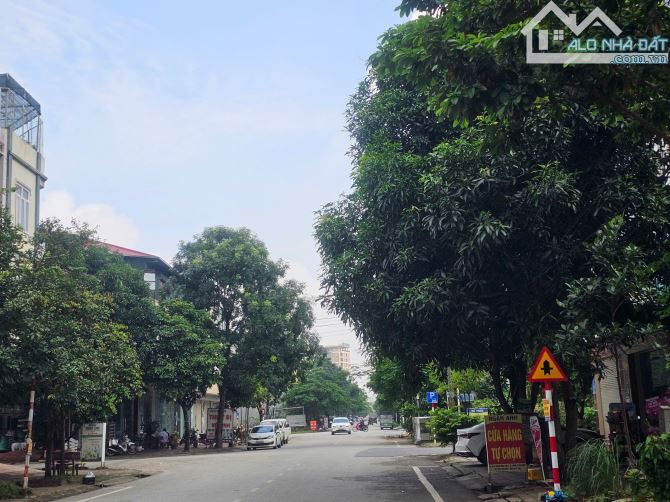 Bán 2 lô liền lê thánh tông khả lễ dt 162m2 + mt 9m + hướng tây nam giá 23.5 tỷ - 2