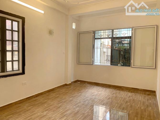Cho thuê nguyên căn Láng Hạ, Đống Đa - Lô góc, Ô tô đỗ cửa, Kinh doanh các ngành nghề - 2