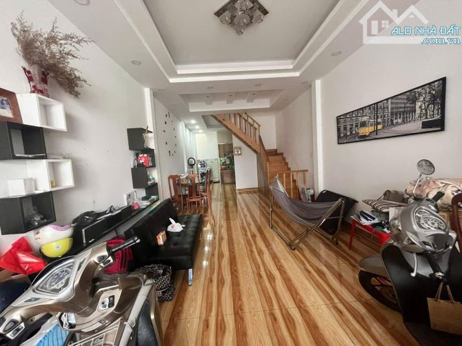 Chỉ nhỉnh 90Tr/m2 có ngay nhà sát khu Bàu Cát, Tân Bình (4x18m) CN: 72m2, nhà 2 tầng mới - 2