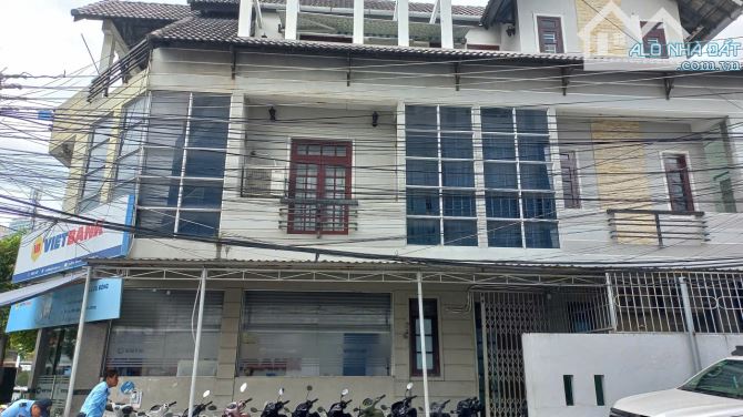 Cho thuê nhà 3 tầng 2 mặt tiền đường 2 Tháng 4 Vĩnh Hải TP Nha Trang - 2
