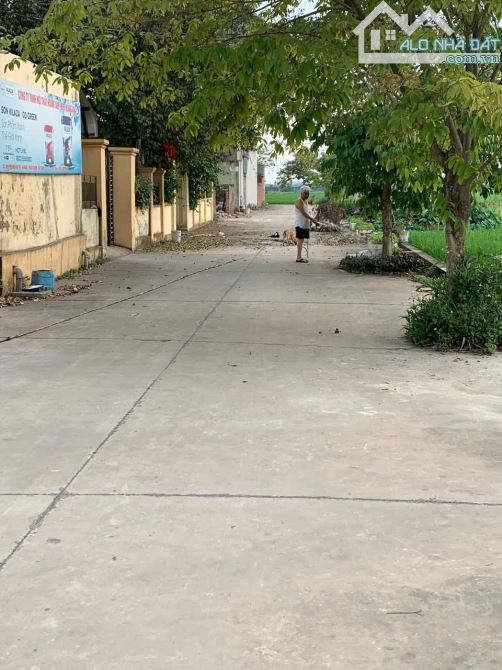 BÁN 94 M2 ĐẤT- MẶT TIỀN 5,5M- PHƯỜNG HÀ MÃN- THUẬN THÀNH- TRỤC CHÍNH BAO LÀNG 3 Ô TÔ TRÁNH - 2