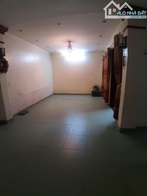 Cho thuê nhà ngõ 28 Võ Chí Công, Dt 100m2 xây 70m2 x 3 tầng riêng biệt, 15 tr/tháng - 2