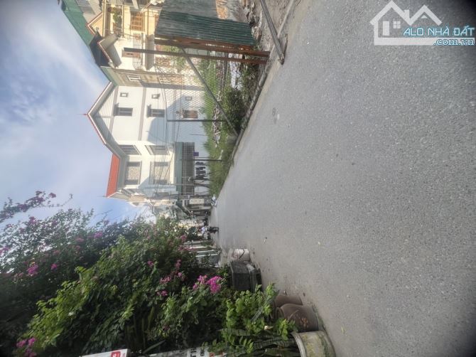 BÁN 6 CĂN NHÀ PHÂN LÔ TẠI TƯ ĐÌNH - LONG BIÊN  DT 71 M , 7 TẦNG - THANG MÁY - Ô TÔ - 2