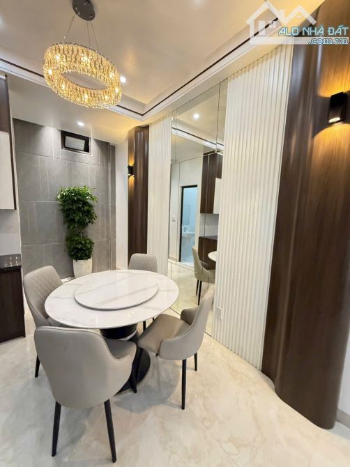 Lê Lợi - Nguyễn Hữu Tuệ - 4 Tỷ 350 - 4 Tầng - 51m2 - 2