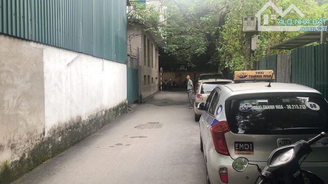 MẢNH ĐẤT VÀNG CÒN SÓT LẠI - KHUẤT DUY TIẾN - LÔ GÓC 2 MẶT NGÕ - PHÂN LÔ Ô TÔ TRÁNH - 2