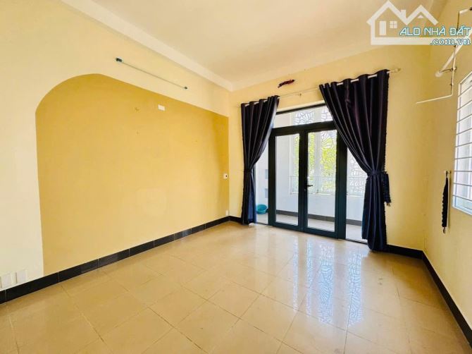 ❌CẦN BÁN NHÀ 3 TẦNG KIỆT LÊ ĐỘ TRUNG TÂM THANH KHÊ DT 90m2 GIÁ CHỈ NHỈNH 4TỶ  NHÀ ĐẸP 3 tầ - 2