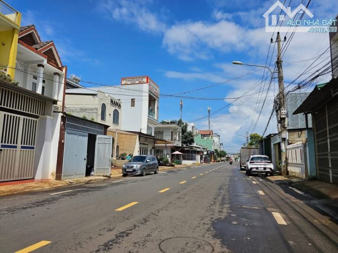 NHÀ MẶT TIỀN HÙNG VƯƠNG - BMT. DT: 10x26m - ĐOẠN ĐẸP - GIÁ: 13,7 TỶ - 2