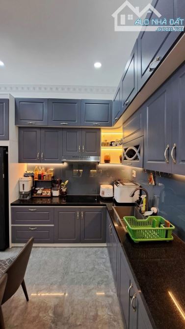 NHÀ ĐẸP 1 MÊ MỚI 98%, FULL NỘI THẤT HẺM 128 ĐỒNG KHỞI, BÁN GẤP GIÁ TỐT 3,95 TỶ - 2