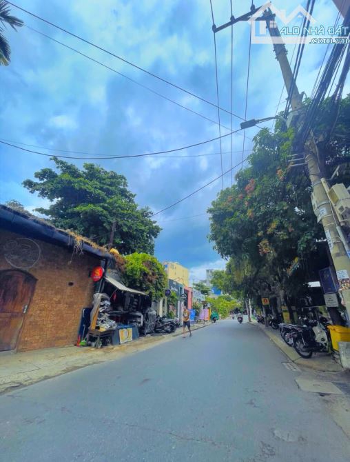 BÁN NHÀ 2 TẦNG MỸ ĐA ĐÔNG 12 - 200M TỚI BIỂN - DÒNG TIỀN ỔN ĐỊNH - 2