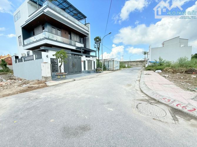 Lô đất khổ biệt thự cực đẹp tại Trung Tâm An Dương  - DT: 123m giá 4,5 tỷ - 2