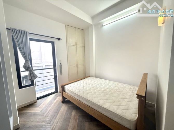 HIẾM CÓ KHÓ TÌM! 2 mặt tiền HXH 4x16m. Giáp Phú Mỹ Hưng. Nhỉnh 6 Tỷ - 2