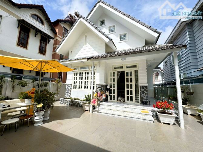 Đà Lạt - Villa - Cô Giang - 200m2 - 12,5 tỷ - 2