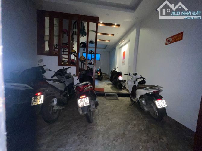 40M, 11 TỶ HƠN, 7 PHÒNG KK, 30M Ô TÔ, 80M RA PHỐ, NGÕ THÔNG - CẦU GIẤY - 2