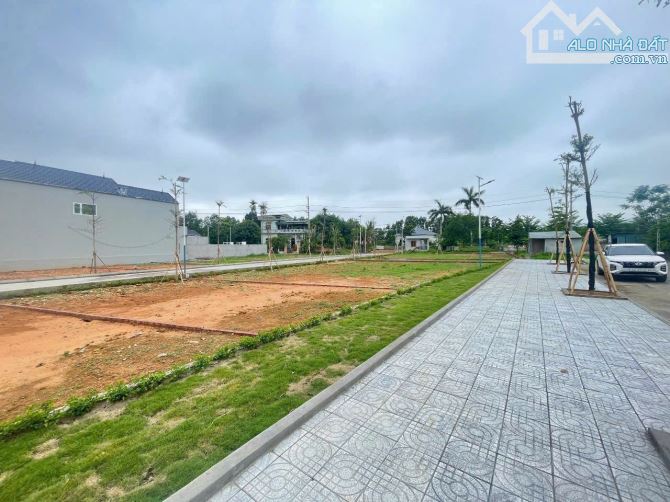 103m đất 2 mặt tiền giá  hơn 30 tr 1 m khu công nghệ cao Hoà Lạc - 2