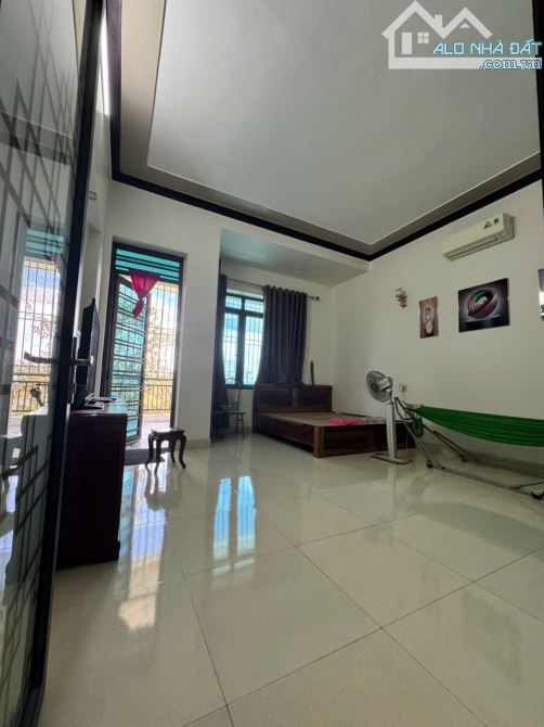 🏡 BÁN NHÀ 3 TẦNG ĐẸP LUNG LINH – THANH CHƯƠNG, PHƯỜNG QUẢNG THÀNH  ✨ Nhà mới đẹp, thiết k - 2