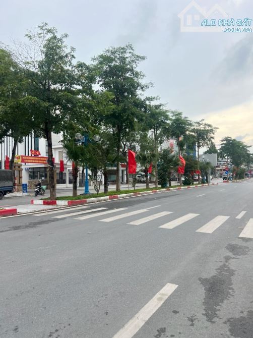 MẶT PHỐ NGUYỄN BẶC - NGỌC HỒI, Lô góc, KD, DT55m2, ngay gần UBND - 2
