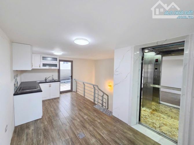 Hiếm! Biệt thự Nguyệt Quế Vinhomes Riverside, 189m2*4 Tầng, Mặt Tiền 8.3m, giá chỉ 52 tỷ - 2