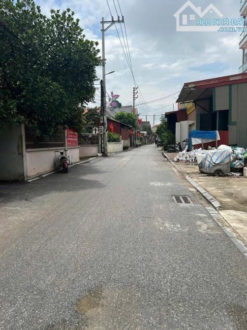 Bán nhanh đất Thôn Lỗ Giao, Việt Hùng, Đông Anh: 42m2, sát đường trục chính, giá đầu tư - 2
