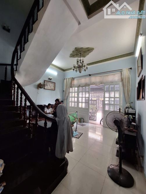 BÁN NHÀ 3 TẦNG BTCT, 73M2, NGANG 5M, XE HƠI TỚI CỬA, CHỈ 6.6 TỶ - 2