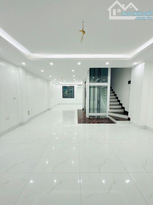 Bán nhà phân lô Hoàng Quốc Việt, Cầu Giấy 60m 6 tầng Thang máy MT5,1 GARA 2 mặt ngõ 25 tỷ - 2