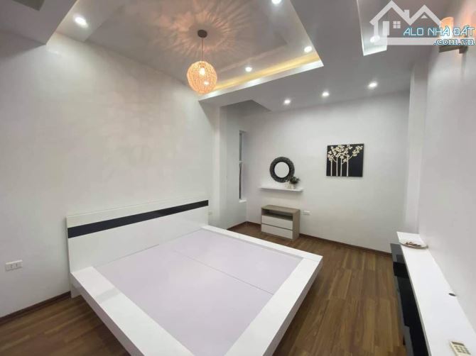 Chính chủ cần bán nhà Ngọc Hà nhỉnh 4 tỷ, đủ 3 ngủ, full nội thất, công năng, gần ô tô, ng - 2