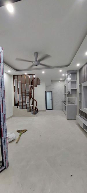 Bán nhà Ngọc Trục-Đại Mỗ. 33m2x5T. Ôtô vào gần nhà, gần chợ Ngọc Trục. - 2