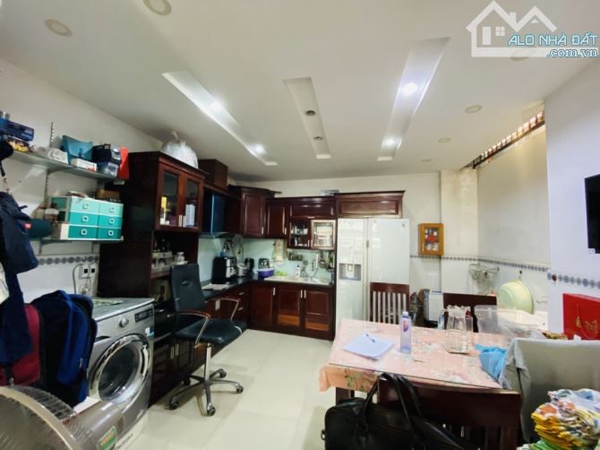 NHÀ LỆCH TẦNG HIỆN ĐẠI- HẺM TRẦN VĂN KHÁNH- 3PN RỘNG RÃI- 6 TỶ NHỈNH - 2
