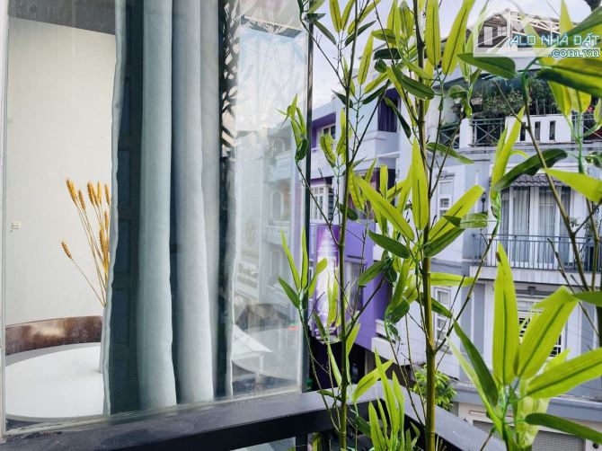 Bán gấp CHDV khu Phan Đăng Lưu, Phú Nhuận (5.5x23m) Hầm 5 tầng - HĐT 85Tr - Giá bán 23 tỷ - 2