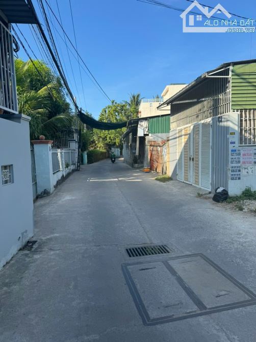 Nhà đẹp phường Tây Nha Trang - 70mv ngang 5 - Đường 2 ô tô, sổ đầy đủ - 2