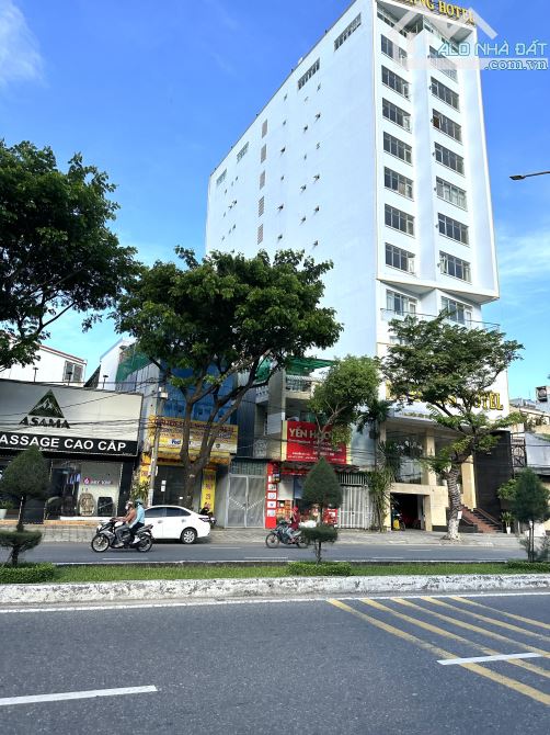 Bán Đất MT Nguyễn Hữu Thọ - Gần Bệnh Viện Gia Đình -Vị Trí Kinh Doanh - DT 215m2, Ngang 9M - 2