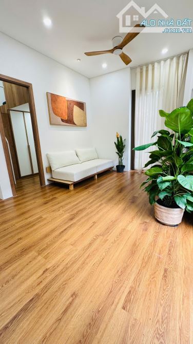 Bình Thạnh - Hẻm Xe Hơi - Không Quy Hoạch - Nhà Mới  - 3PN - Full Nội Thất - Nhỉnh 4 Tỷ - 2
