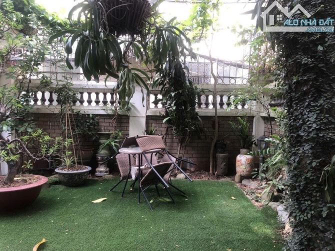 BIỆT THỰ HỒ TÂY 3 TẦNG LÔ GÓC NGÕ TỪ HOA SỔ NỞ HẬU 180M² GIÁ 68 TỶ - 2