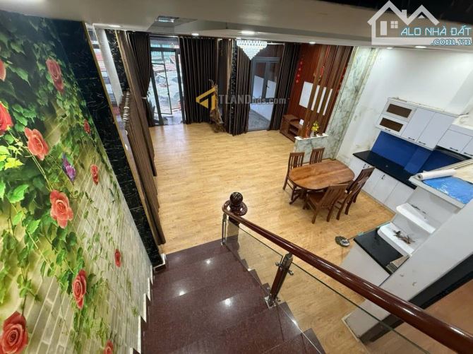 Mặt nhà mặt tiền Hoàng Diệu P5 Đà Lạt chỉ 6 tỷ ngang 6.4m - 2