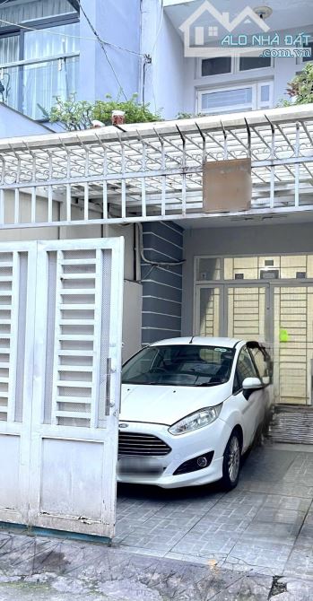 Bán nhà hẻm xe hơi, diện tích lớn 4 tầng, giá rẻ Dương Bá Trạc Q8. SHR 99m2 chỉ 13ty. TL - 2