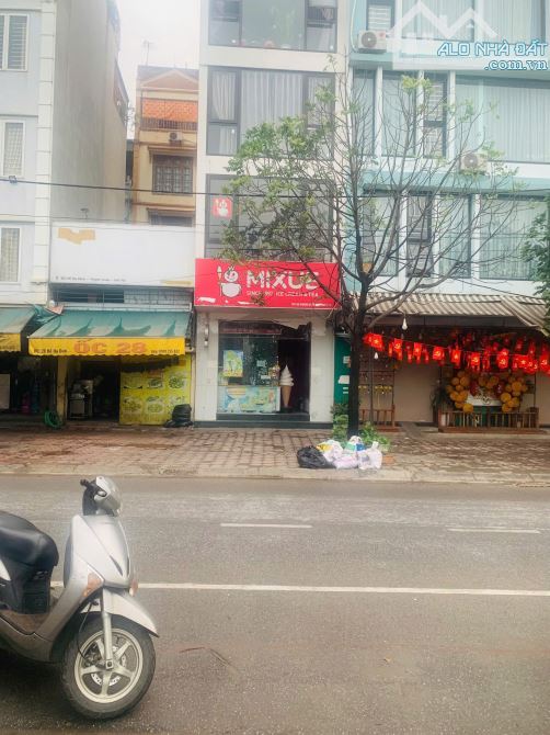 Cho thuê nhà 4,5 tầng, có thang máy, 2 mặt đường ven hồ Hạ Đình Thanh Xuân Hà Nội - 2