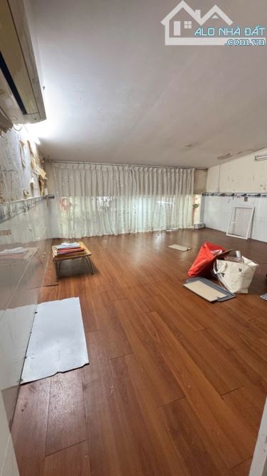 BÁN GẤP NHÀ TÂN PHÚ, 62M2, HẺM XE HƠI ĐỖ THỪA LUÔNG GẦN GÒ DẦU - 2