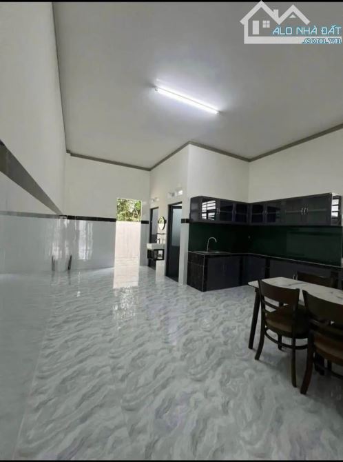 Cần bán gấp! Nhà cấp 4 đường An Phú Tây - Hưng Long - 2